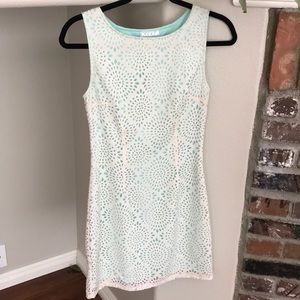 HP!! 🎉 TCEC white and teal shift dress